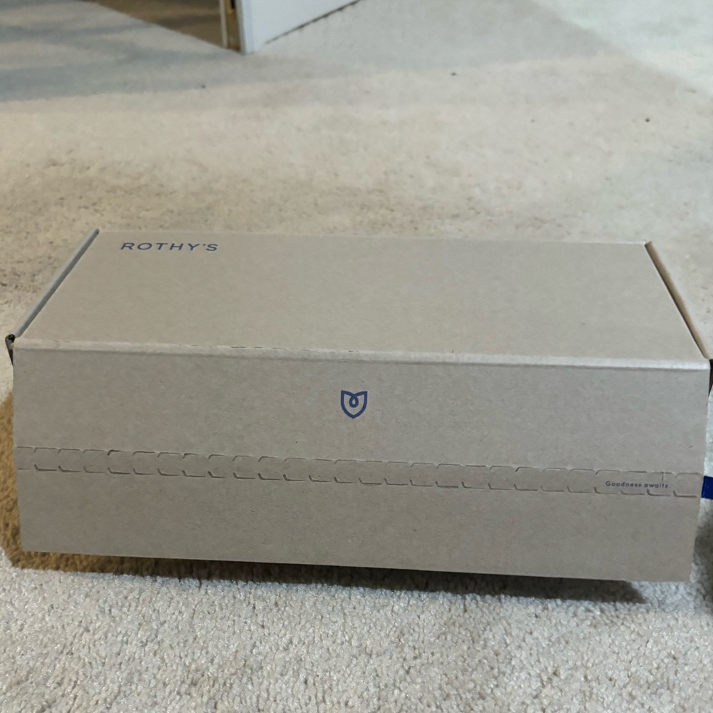 ROTHYS SHOES - Picture 3 of 3